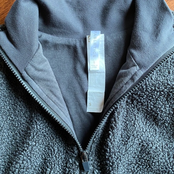 Fabletics Polar bear fleece size S - Picture 2 of 4